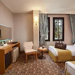 Almina Hotel 4*