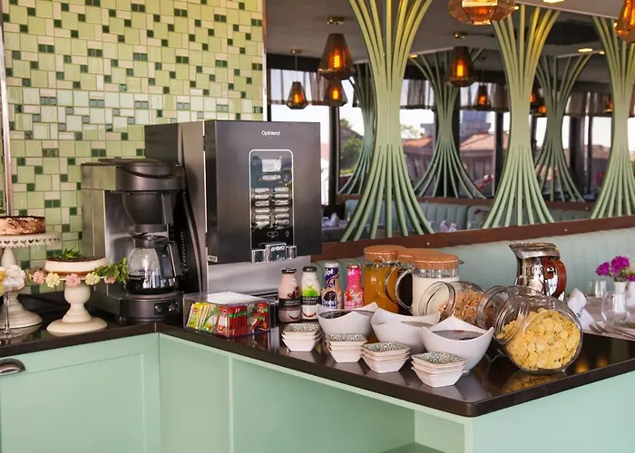 Almina 4* Стамбул