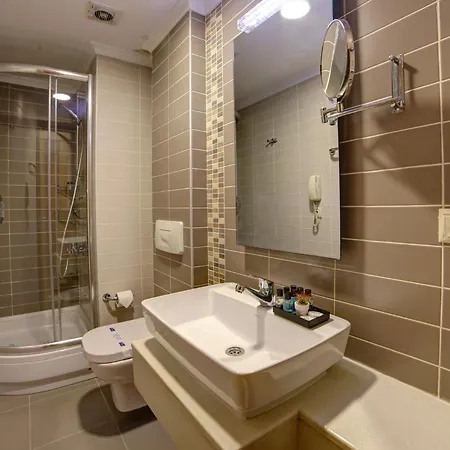 Almina Hotel 4*
